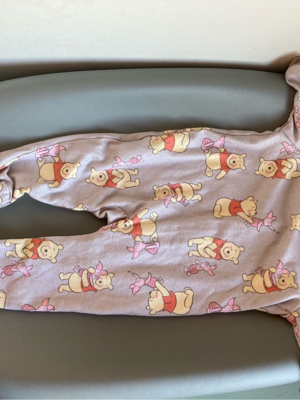 Disney baby Winnie the Pooh One-Piece Footed Pajamas - Picture 3 of 3